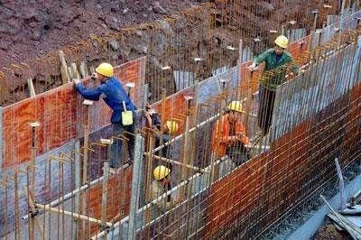 安?？h月薪4500+成為建筑行業(yè)常態(tài)，財(cái)經(jīng)視角下的建筑工程勞務(wù)分包市場